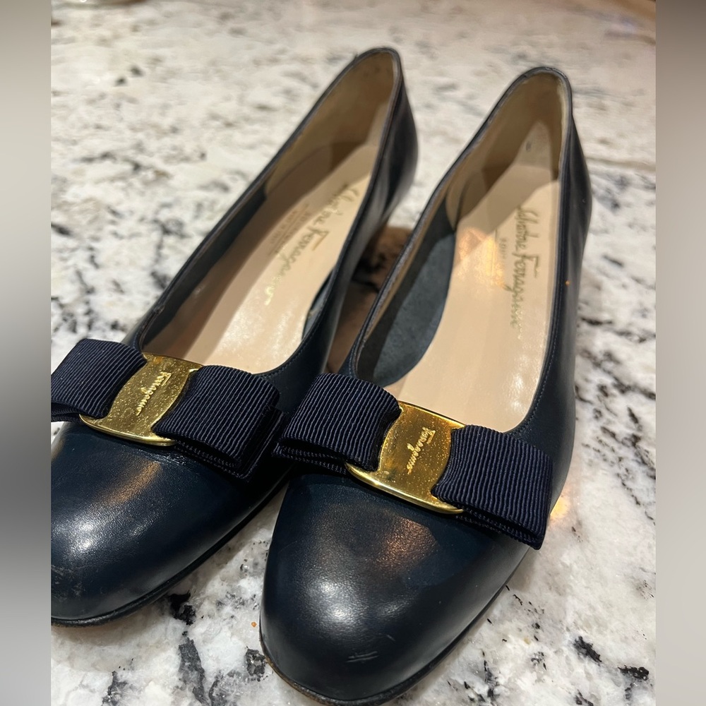 Navy Blue Salvatore Ferragamo Leather Pumps - Picture 10 of 11